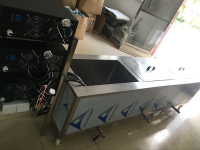 超聲波清洗設(shè)備的深度應(yīng)用 從三槽清洗機(jī)到非標(biāo)訂做的汽車(chē)配件清洗解決方案